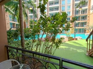 Atlantis Condo Resort By Somphong - Jomtien Beach - 3