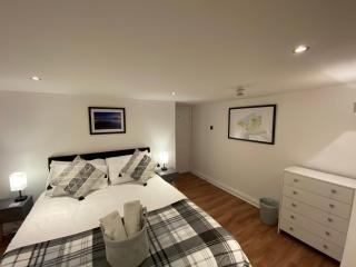 Westons Hideaway, 2 Bed, Free Parking, 6 mins walk to beach, - Weston-super-Mare - 8