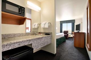 Travelodge by Wyndham Bill WY Thunder Basin Ntl Grassland - Bill - 4