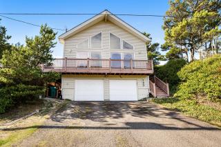 Misty Mountain House - Rockaway Beach - 9