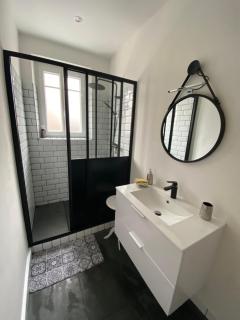 Proche du Stade Omnisports et à pied du Lac - 7