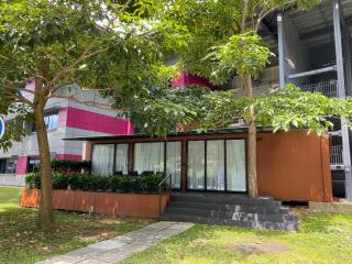 Shipping Container Hotel At One-north - Singapore - 8