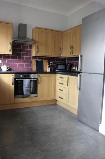 The Hampton Beautiful 3 Bedroom House with Conservatory & Garden - 2