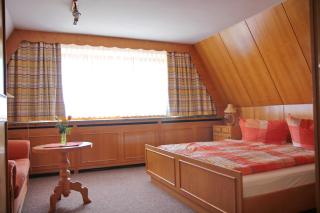 Haus am Berg - Pension direkt am Skihang - Kurort Oberwiesenthal - 7