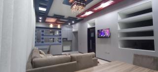 Large and central apartment in the heart of Baku, close to Icheri Sheher Metro station and the Fountain Square - Baku - 4
