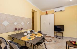 1 Bedroom Cozy Apartment In Pobri - Volosko - 6