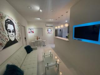 Unique Small Home Close to Hard Rock Downtown Beach - 3