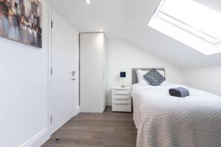 Townhouse for Professionals (5 Bedroom 5 Ensuite) - Ipswich - 6
