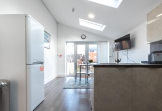 Townhouse for Professionals (5 Bedroom 5 Ensuite) - Ipswich - 5