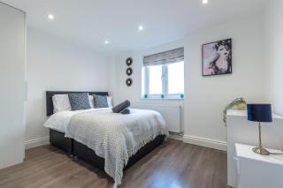 Townhouse for Professionals (5 Bedroom 5 Ensuite) - Ipswich - 4