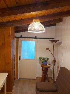 Habitación rústica independiente con todas las comodidades, sofacama y ventilador - Tordesillas - 4