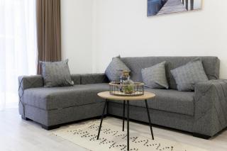 Brand new, bright, 1 bedroom unit, 100 Mbps Wi-Fi. - 5