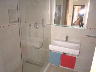 Central Lagos town center apartment near Marina - 2