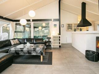 Four-Bedroom Holiday home in Hjørring 8 - Lønstrup - 2