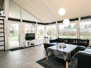 Four-Bedroom Holiday home in Hjørring 8 - Lønstrup - 3