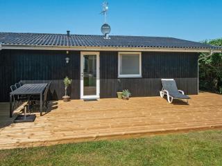 6 person holiday home in Allingåbro-By Traum - 6