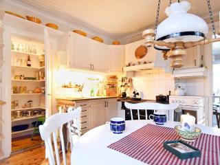 4 person holiday home in KARLSBORG - Sörhamn - 4