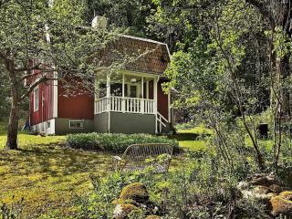 4 person holiday home in KARLSBORG - Sörhamn - 8