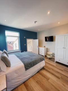 Pier Plain By The Sea - Gorleston-on-Sea - 3