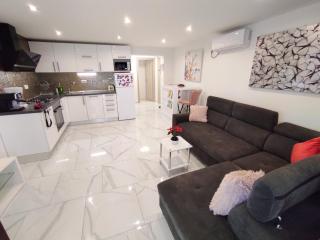 Apartman Dino with heated pool - Omišalj - 7