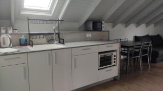 יערה בכפר קרוב לנחל - 8