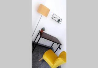 Doncaster City Centre Deluxe Whole Apartment sleeps 4 D19 - 1