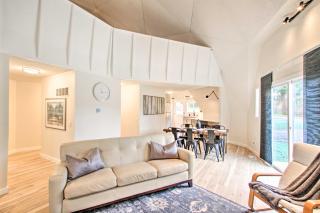 Geodesic Dome House with Scenic Views and Hot Tub - Eatonville - 6