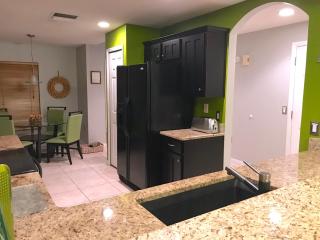 South Facing Pool with Lake View - Hot Tub - Lake Berkley Gated Resort - Nr Disney - 6