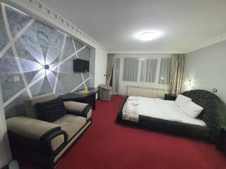 Rey Hotel - Mavrovo - 8