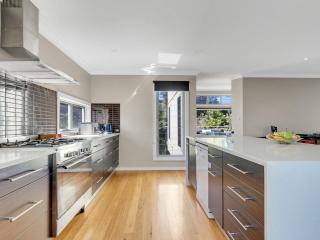 Sunshine Beach House - Culburra Beach - 6