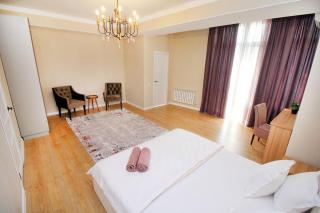 Просторные апартаменты с большой спальней ! 84 - 6