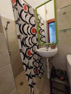 Квартира в непосредственной близости от моря и пляжа в Хайфе /Apartment near the sea and the beach in Haifa - 1