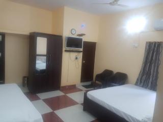 SM Guest House - Lucknow - 8