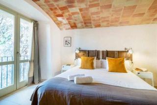 Apartamento Baños Arabes con jardín - Girona - 4