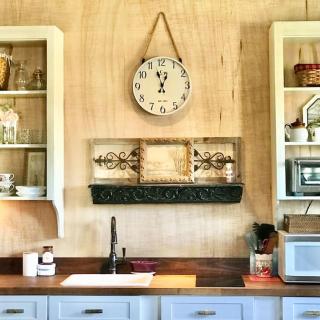 FARMHOUSE INN private apartments - 6