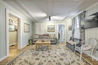 Charming Sutton Cottage Walk to Lake and Farm! - 7