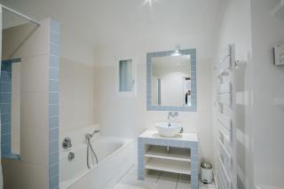 Magnifique propriété avec vues panoramiques et piscine privée - Auribeau - 2