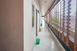 Chandra Graha Guesthouse Palu - 3