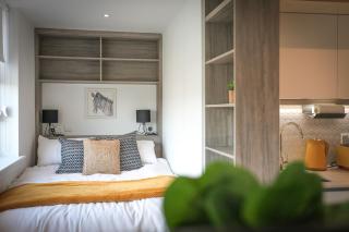 Kings Road Apartments - 1