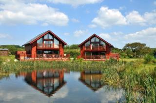 Swallow Lodge with Hot Tub, dogs welcome sleeps 8, Great resort Facilities - 4