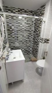 Bonito y Cómodo by CASAS COCODRILO - 2