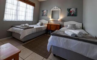 Lyndo's Cove, Close to the WATERFRONT, Nautilus Cove security complex - 9