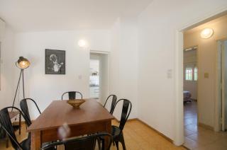 Casa en Villa Carlos Paz con Pileta , Quincho y Jardín a Pasos del Centro - 2