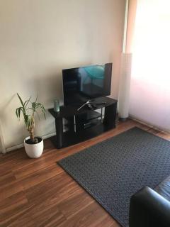 Parque Bustamante, Metro Irarrázaval, Free Parking - 5