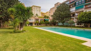 Stylish 3 Bedroom Penthouse in Marbella Centre with Large Pool close to the Beach - Marbella - 9