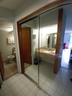 Travelodge by Wyndham Petersburg - Petersburg - 7
