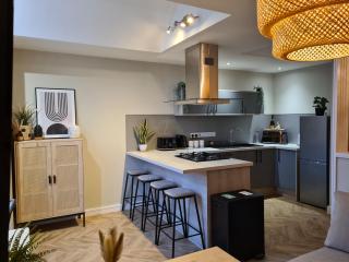 Modern 1 bed apartment next to beach and golf course - 9