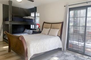 Fun In The Sun Cabin - 2