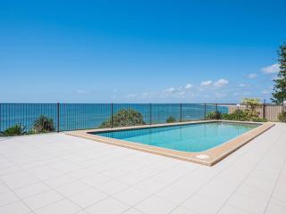 Edgecliffe Unit 4 4 Esplanade Kings Beach - Caloundra - 1