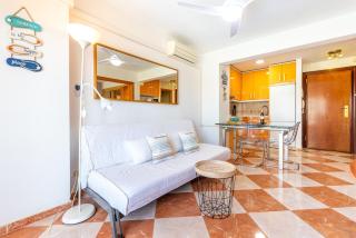 Sunny Seaside Apartment - Arroyo de la Miel - 5
